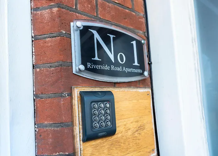 1 Riverside Apartments