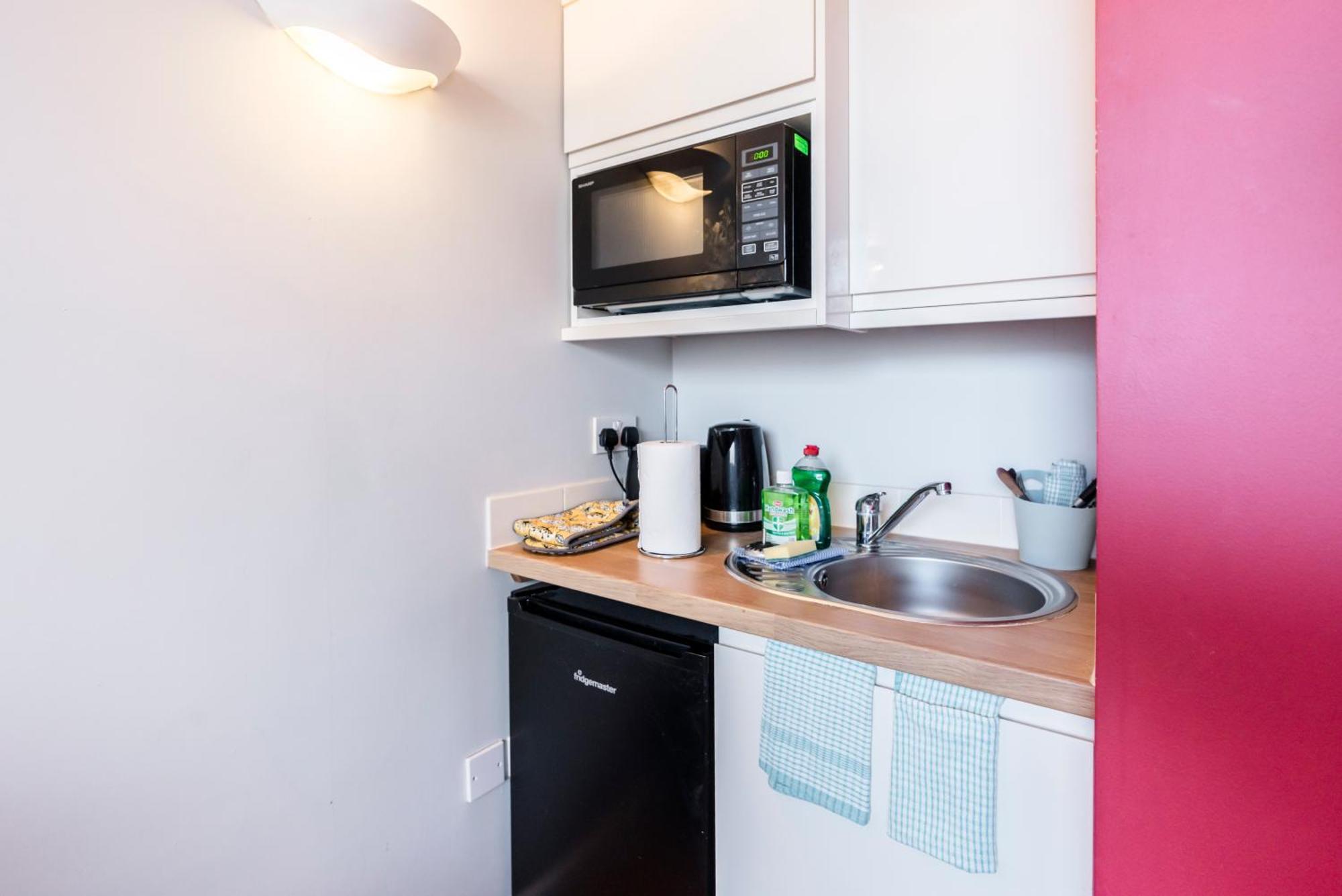 Bed and breakfast 1 Riverside 4*